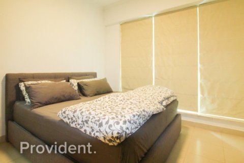 Appartement à AL MAJARA TOWERS à Dubai Marina, Dubai, 2 chambres, № 30694 - photo 6