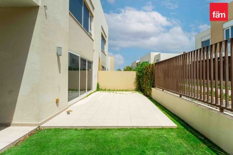 Apartment in Dubai 2 bedrooms, 153.2 sq.m. № 123736 - photo 11
