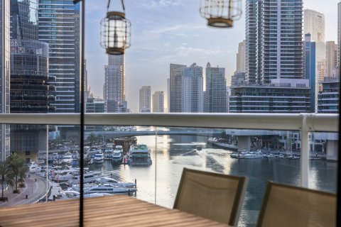 Apartment in Dubai Marina, Dubai 2 bedrooms, 156 sq.m. № 120451 - photo 18