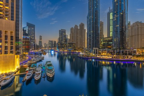 Apartment in Dubai Marina, Dubai 2 bedrooms, 156 sq.m. № 120451 - photo 14