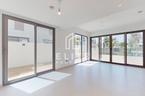 Villa in Aura, Tilal Al Ghaf, Dubai 4 bedrooms № 85518 - photo 2