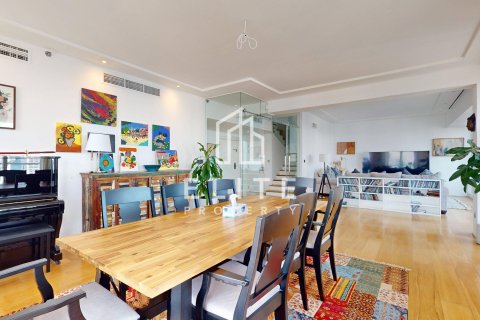 Apartment in Dubai 5 bedrooms, 333 sq.m. № 85519 - photo 3