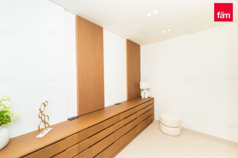 Apartamento en Business Bay, Dubai, 2 dormitorios, 135.7 m², № 55898 - foto 4