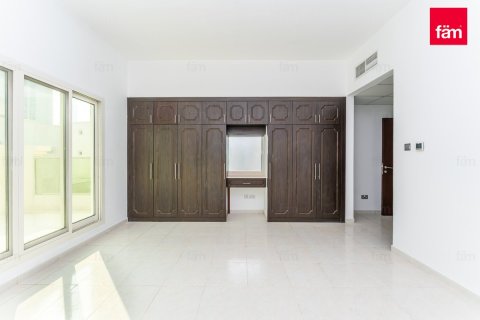 Villa en Dubai, 4 dormitorios, 569.9 m², № 55888 - foto 14