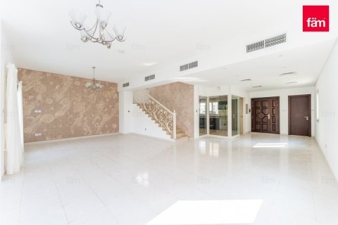 Villa en Dubai, 4 dormitorios, 569.9 m², № 55888 - foto 7