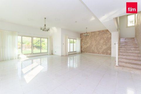 Villa en Dubai, 4 dormitorios, 569.9 m², № 55888 - foto 6