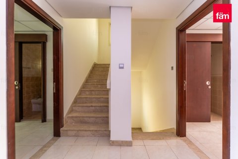 Villa en Dubai, 4 dormitorios, 569.9 m², № 55888 - foto 13