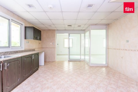 Villa en Dubai, 4 dormitorios, 569.9 m², № 55888 - foto 10