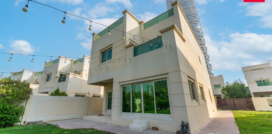 Villa en Dubai, 4 dormitorios, 569.9 m², № 55888