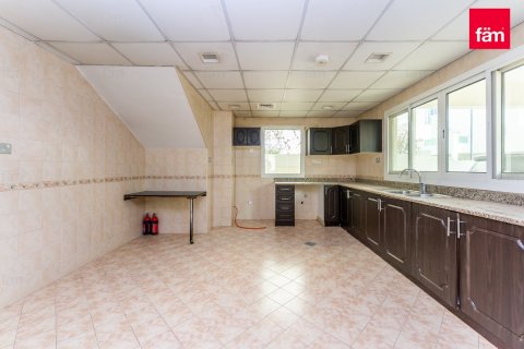 Villa en Dubai, 4 dormitorios, 569.9 m², № 55888 - foto 9