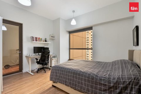 Снять в аренду квартиру в Дубае: 4 спальни, 252м², № 115312 - фото 13
