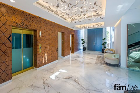 Villa à Palm Jumeirah, Dubai, 6 chambres, 903.8 m², № 7585 - photo 17