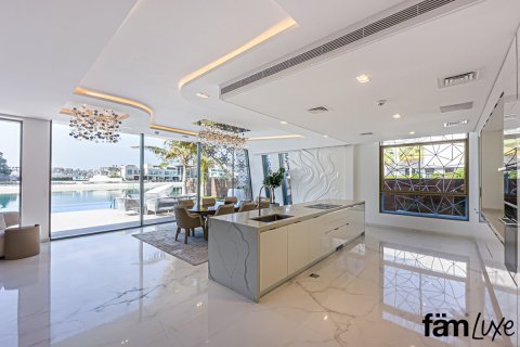 Villa à Palm Jumeirah, Dubai, 6 chambres, 903.8 m², № 7585 - photo 15