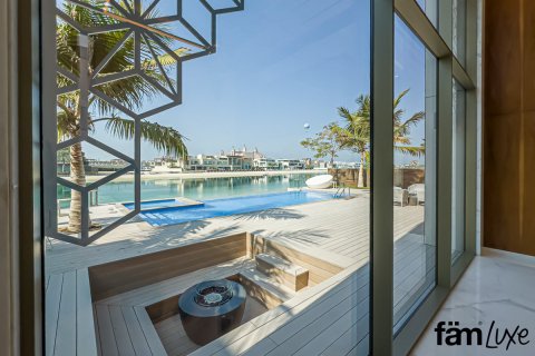Villa à Palm Jumeirah, Dubai, 6 chambres, 903.8 m², № 7585 - photo 5