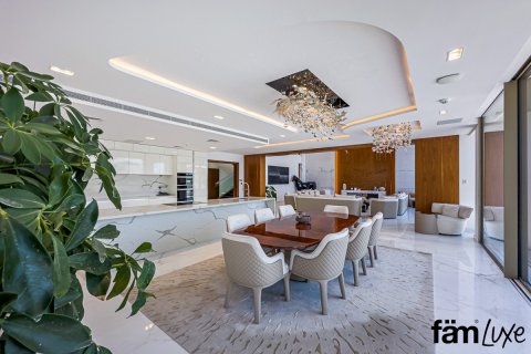 Villa à Palm Jumeirah, Dubai, 6 chambres, 903.8 m², № 7585 - photo 7