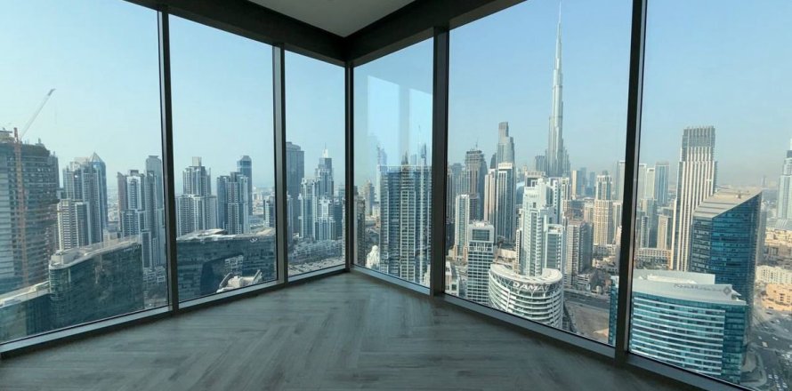 Квартира в Бизнес-Бэе, Дубай, 2 спальни, 91.7м², № 96232