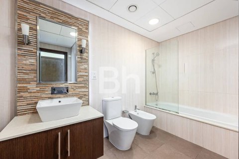 Apartamento en DIFC, Dubai, 1 dormitorio, 90 m², № 24371 - foto 14