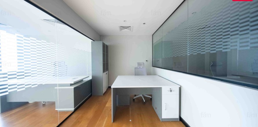 Oficina en Dubai, 125.3 m², № 58868
