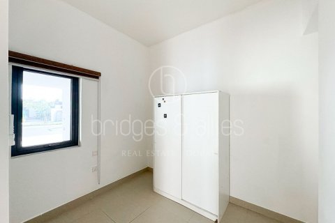 Снять в аренду виллу в Дубай Хилс Эстейт, Дубай: 4 спальни, 272м², № 90759 - фото 11