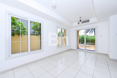 Villa à The Springs, Dubai, 2 chambres, 250 m², № 57285 - photo 1