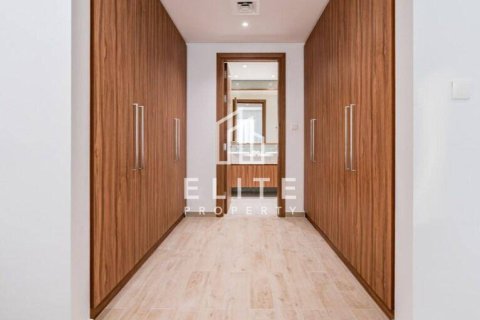 Apartment in Dubai 2 bedrooms, 156 sq.m. № 42159 - photo 12