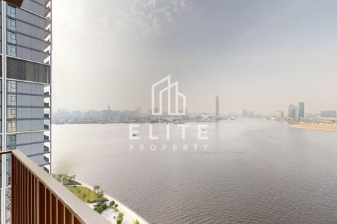 Apartment in Dubai 3 bedrooms, 146 sq.m. № 42157 - photo 1