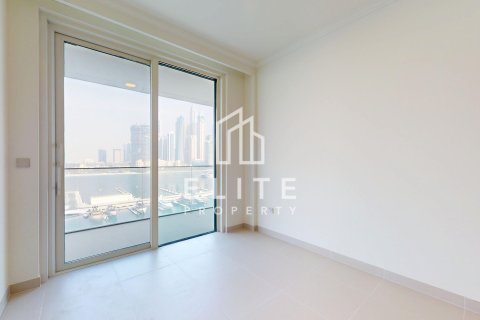 Apartment in EMAAR Beachfront, Dubai Harbour, Dubai 3 bedrooms, 171 sq.m. № 42164 - photo 8