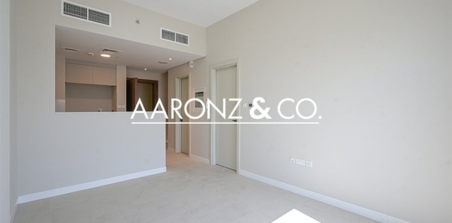 Apartment in Rukan, Dubai 3 bedrooms, 131 sq.m. № 95988