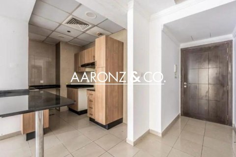 Apartamento en Marina Crown, Dubai Marina, Dubai, 1 dormitorio, 78 m², № 95987 - foto 4