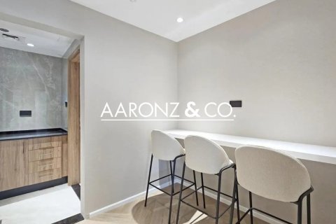 Oficina en Al Barsha, Dubai, 114 m², № 95983 - foto 7