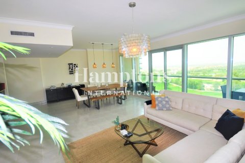 Apartment in The Views 1, The Views, Dubai 2 bedrooms, 143.62803800 sq.m. № 137414 - photo 8