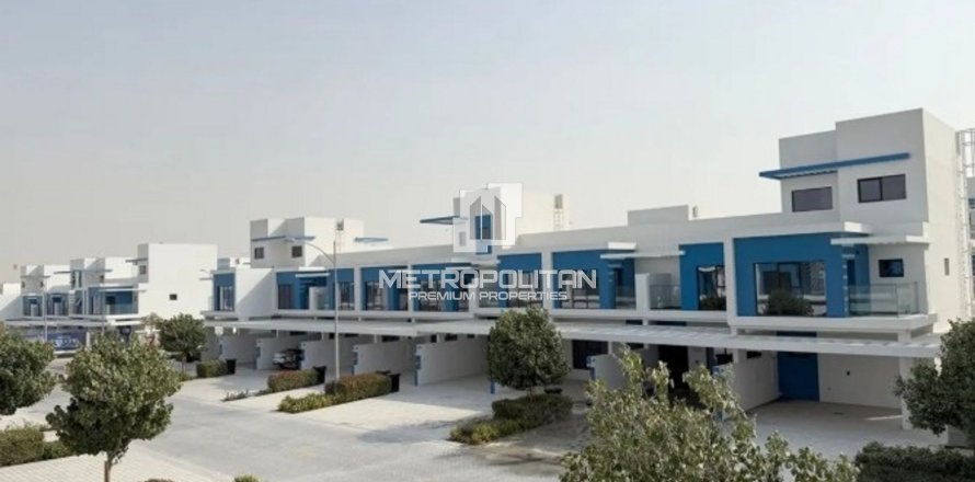 Townhouse in Damac Lagoons, Dubai 5 bedrooms, 144 sq.m. № 73167