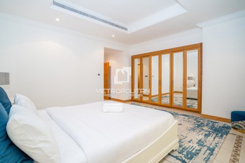 Снять в аренду виллу в Garden Homes, Пальма Джумейра, Дубай: 4 спальни, 624м², № 73160 - фото 12