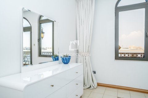 Снять в аренду виллу в Garden Homes, Пальма Джумейра, Дубай: 4 спальни, 624м², № 73160 - фото 17