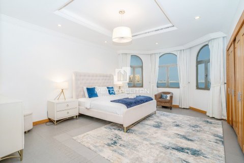 Снять в аренду виллу в Garden Homes, Пальма Джумейра, Дубай: 4 спальни, 624м², № 73160 - фото 18