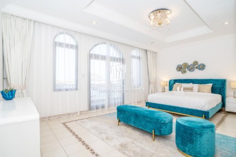 Снять в аренду виллу в Garden Homes, Пальма Джумейра, Дубай: 4 спальни, 624м², № 73160 - фото 16