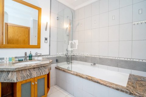 Снять в аренду виллу в Garden Homes, Пальма Джумейра, Дубай: 4 спальни, 624м², № 73160 - фото 13