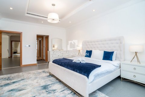 Снять в аренду виллу в Garden Homes, Пальма Джумейра, Дубай: 4 спальни, 624м², № 73160 - фото 20