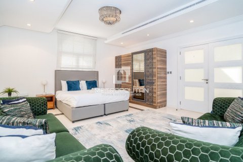 Снять в аренду виллу в Garden Homes, Пальма Джумейра, Дубай: 4 спальни, 624м², № 73160 - фото 24
