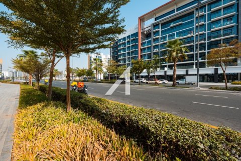 Commercial property in Meydan, Dubai 49 sq.m. № 95225 - photo 2