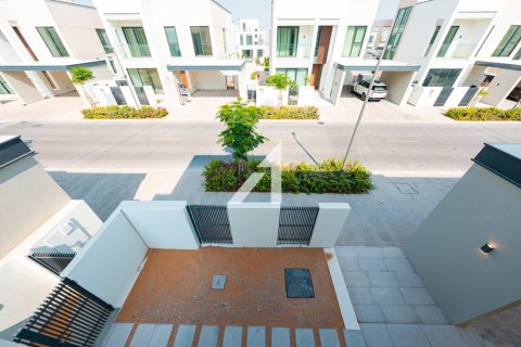 Villa en Arabian Ranches 3, Dubai, 4 dormitorios, 450 m², № 95224 - foto 7