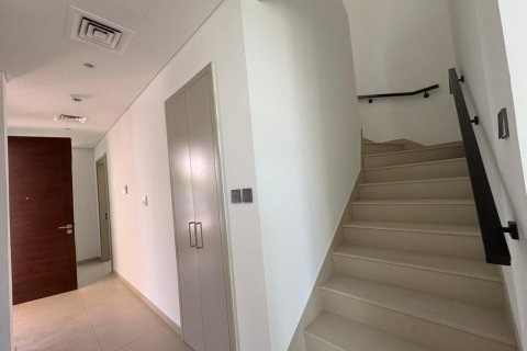 Townhouse in Dubai 4 bedrooms, 248 sq.m. № 109597 - photo 5