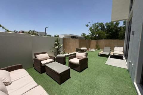 Townhouse in Dubai 4 bedrooms, 248 sq.m. № 109597 - photo 17