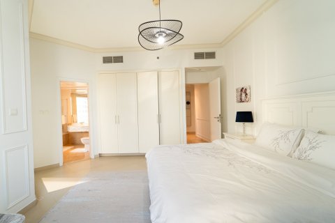 Apartment in Dubai Marina, Dubai 2 bedrooms, 154 sq.m. № 109595 - photo 11