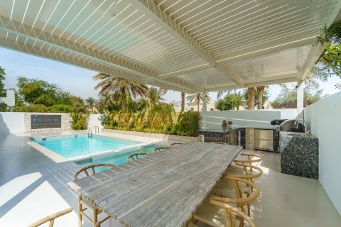 Villa à Dubai, 5 chambres, 409 m², № 109596 - photo 5