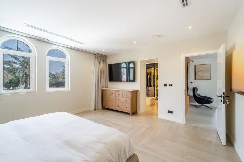 Villa à Dubai, 5 chambres, 409 m², № 109596 - photo 18
