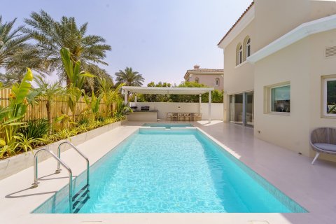 Villa à Dubai, 5 chambres, 409 m², № 109596 - photo 4