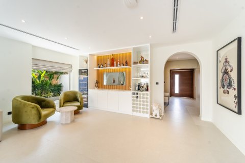 Villa à Dubai, 5 chambres, 409 m², № 109596 - photo 12