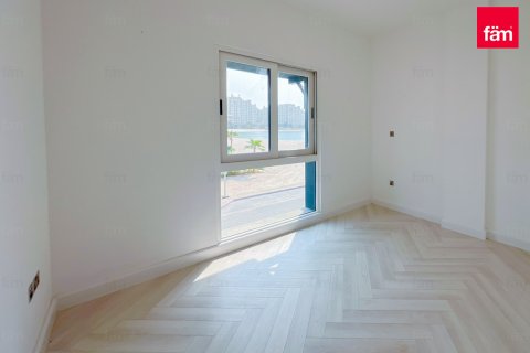 Снять в аренду виллу в Пальме Джумейре, Дубай: 5 спален, 263.8м², № 135238 - фото 13