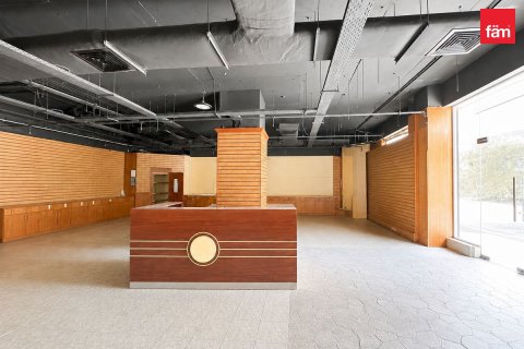 Tienda en Dubai, 265.7 m², № 135237